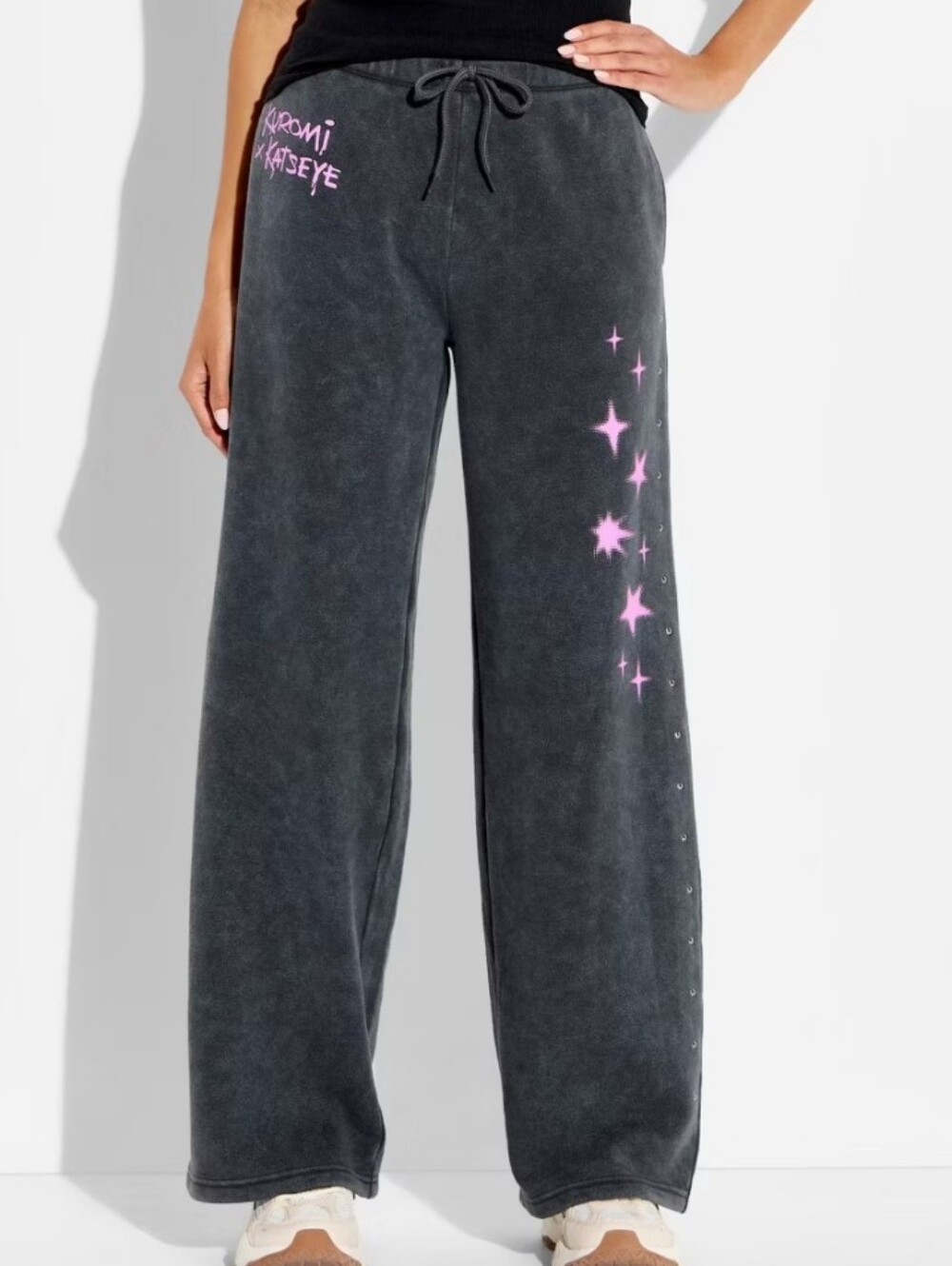 NWT Katseye X Kuromi Women's Graphic Pull-On Pants - Black Wash XL